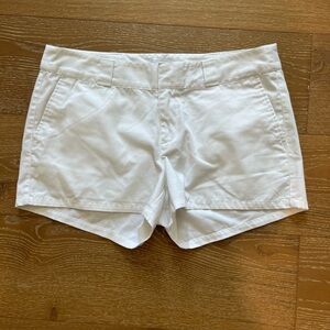 GAP Women's Shorts in Crisp White